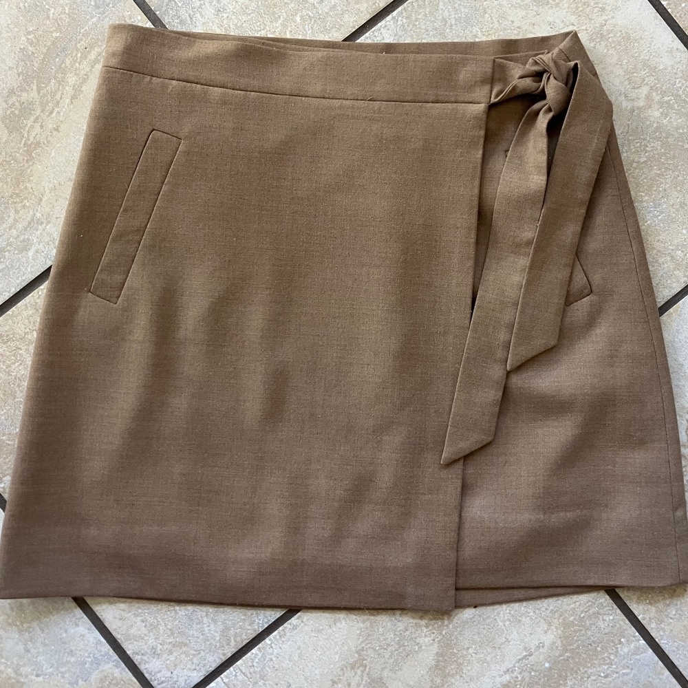 J.Crew Camel Wool Blend Wrap Mini Skirt – Size 6 | Classic Preppy Fall Style
